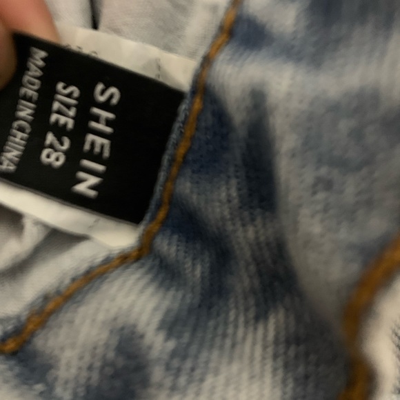 Shein Chain Up Jeans - Picture 4 of 4